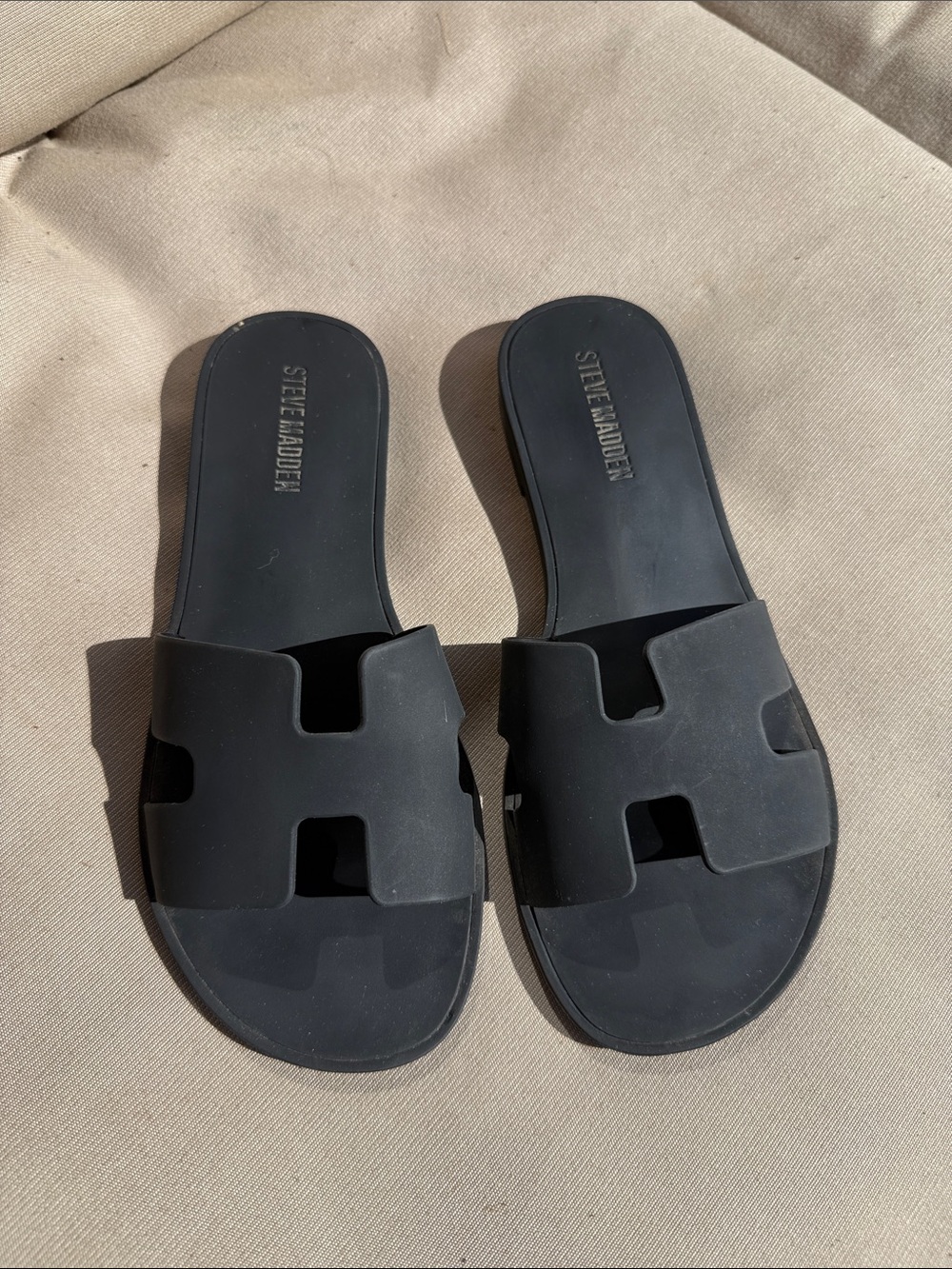 Steve Madden Black Cutout Slide Sandals